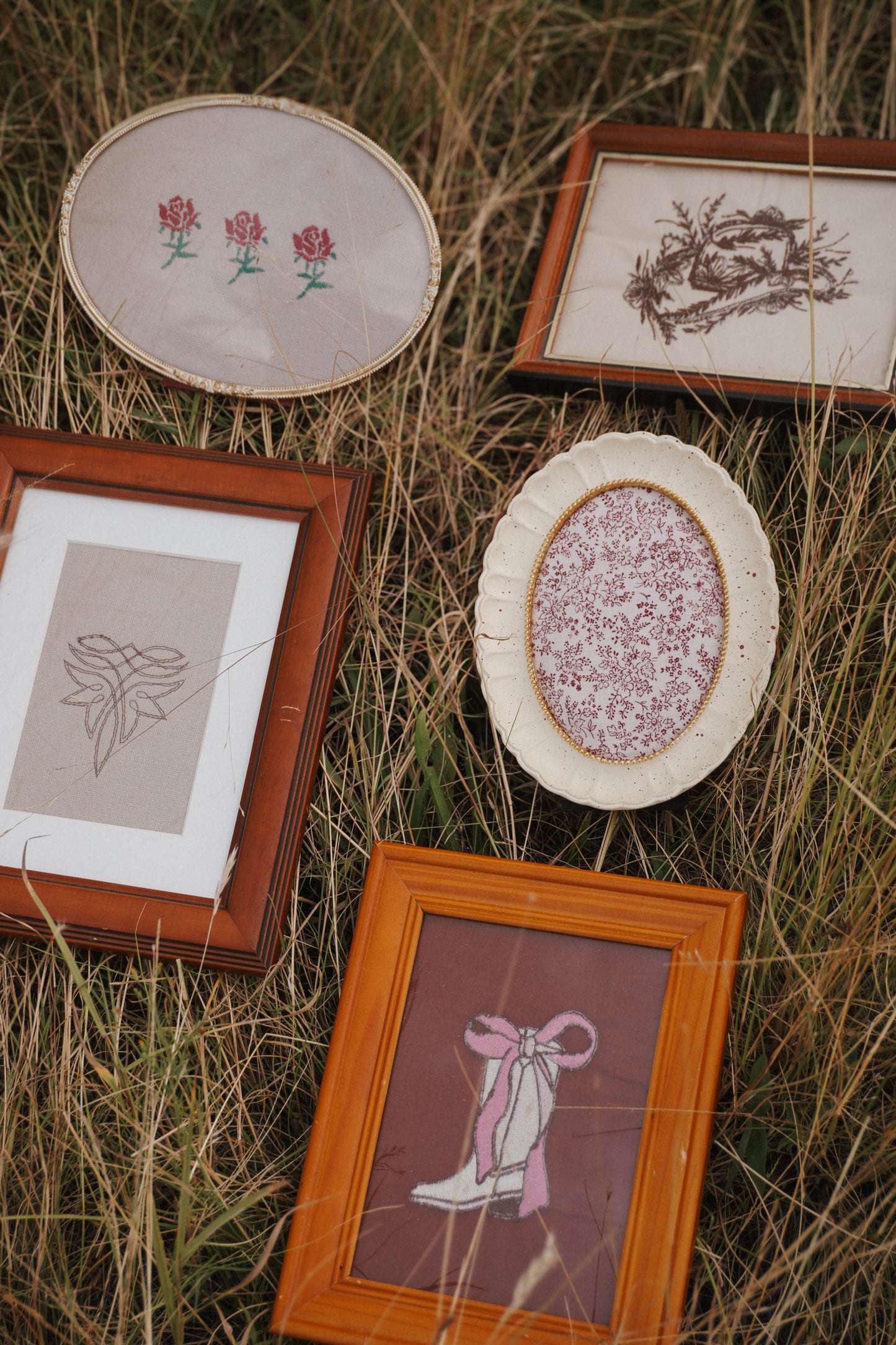 Floral Oval Frame