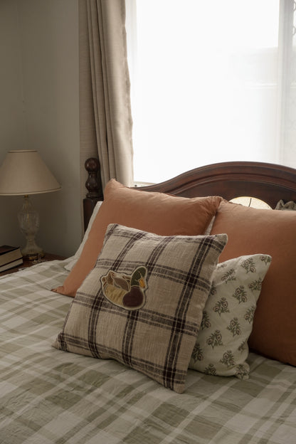 Hudson Cushion - Chocolate