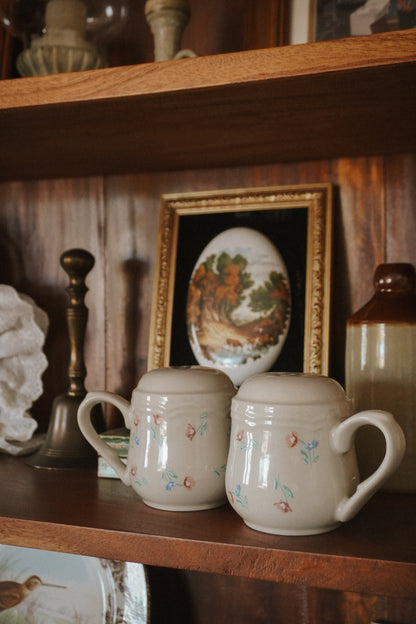 Floral Teacup Shakers Display